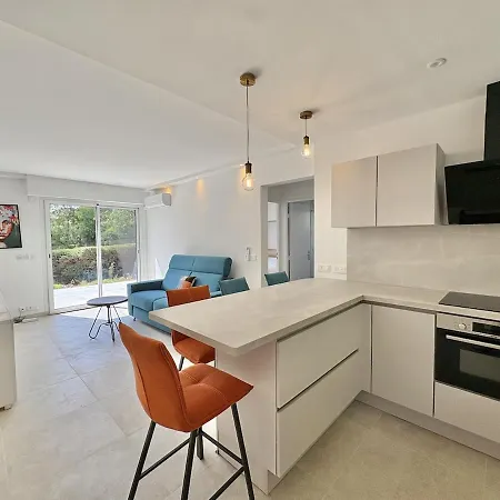 Appartamento Beau 2 Pièces Neuf, Terrasse, Proche Des Criques *